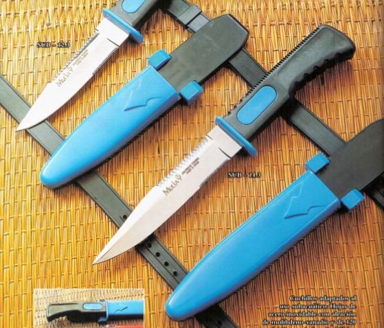 knive marina underwater 559x478 - Adventure-Outdoor Knives